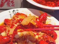 -龙巢盱眙龙虾·牛蛙·烧烤宵夜(八卦岭店)