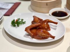 玻璃脆皮乳鸽-利苑酒家(金宝店)