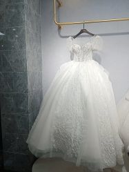 -伯瓷皇后婚纱艺术空间