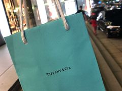 -Tiffany & Co.蒂芙尼
(杭州大厦店)