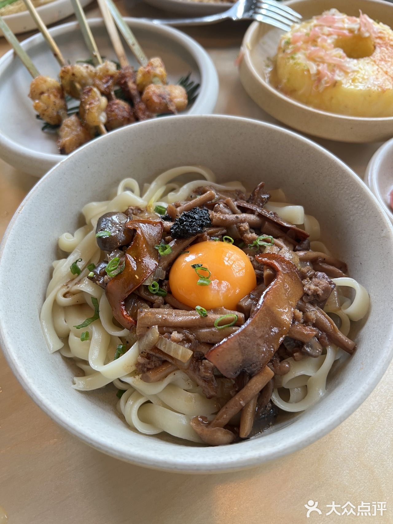 在上海！jujuju漂亮的花园窗景餐厅！