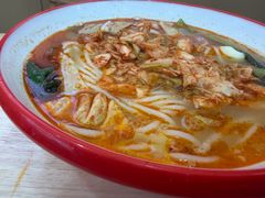 -二钢串叔麻辣烫(华龙大厦店)