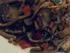 烟笋腊肉钵-新新湘菜馆(新中街二条店)