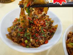 酸菜炒粉皮-笨罗卜浏阳菜馆(龙华鹏润达店)