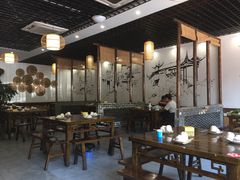 大堂-黄桷树曹家私房菜(江与城店)