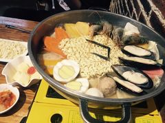 -辛明堂洞韩式芝士年糕火锅(万达店)