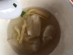 -忆秦园小笼包(惠山古镇总店)