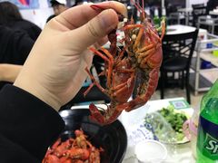 -虾弄弄海派小龙虾·牛羊蝎子火锅