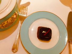 -The Diamond Jubilee Tea Salon at Fortnum & Mason