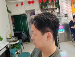 -东方美妍小鹏造型