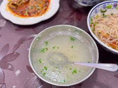 -巍山𤆵肉饵丝