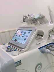 -苗医生草本科技祛痘