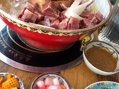 -毛辣果·贵州红酸汤牛肉火锅(西单店)