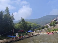 -虎啸峡漂流