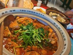 -魏铭鱼头捞饭(晋阳路店)