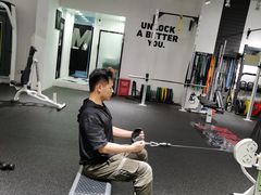 -汗水空间私教健身连锁(SM广场店)