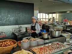 -彩虹云霄酒店76&78层国际自助餐