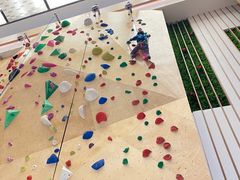 -ROCKPLUS攀岩馆(环宇城店)