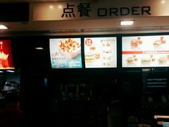 -麦当劳(新华路步步高店)