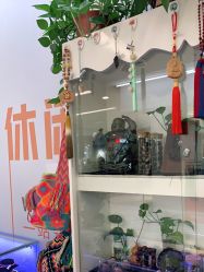 -灵彩珠宝(朗香街店)