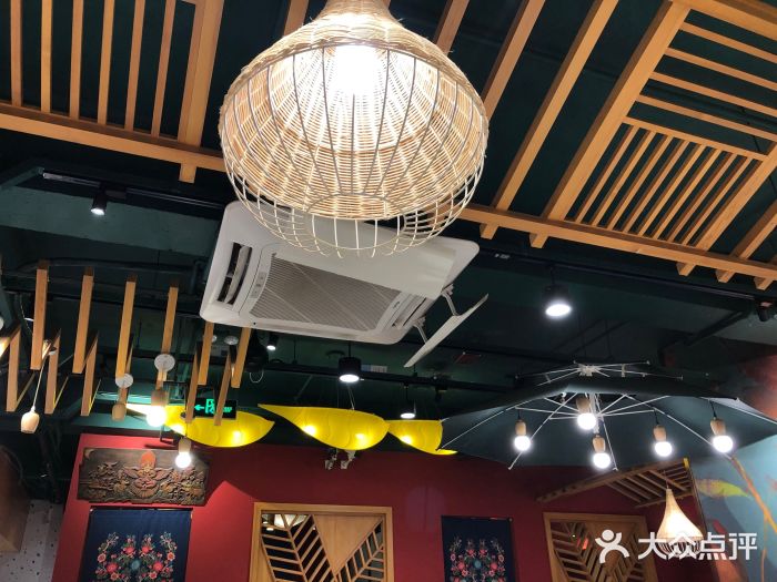 小街猪手(团结湖店)大堂图片