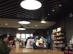 -星巴克臻选(济南万达店)