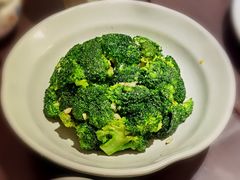 蒜蓉炒西兰-大头虾越式风味餐厅(光明广场店)