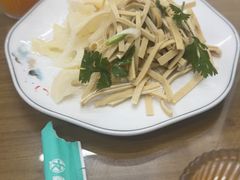 -鲁南仔·滕州炒鸡(经三路店)