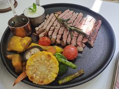 -露露家咖啡店