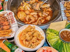 -炖四方东北铁锅炖·烧烤小龙虾(中豪国际店)