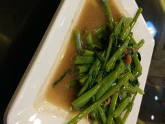 -J Daeng Seafood