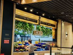 -川骄海鲜自助(王府井奥莱UP TOWN店原世界之花店)