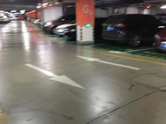 -吾悦广场·停车场