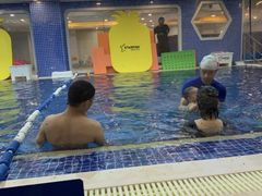 -戊辰亲子游泳俱乐部