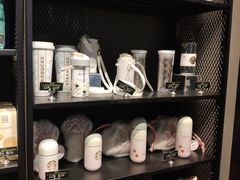 -星巴克(上海虹桥新天地二店)