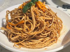 -江渔儿酸菜鱼(奥园广场金发购物中心店)