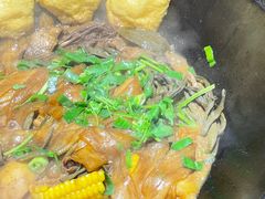 -锅老头海鲜铁锅炖