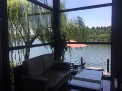 -上海怡沁园度假酒店