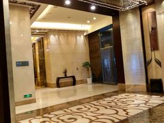 -宜昌均瑶国际酒店(宜昌CBD购物中心夷陵广场店)