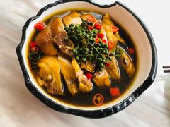 剁椒鱼头-云梦庭·剁椒鱼头(银泰中心in99店)