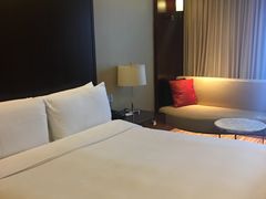 -上海龙之梦万丽酒店