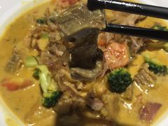 咖喱牛腩锅-花锅速食(日月广场店)