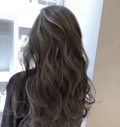 -Miracle集简美发沙龙