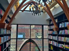 -钟书阁(松江泰晤士小镇店)