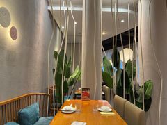 -莲餐厅·湖北菜·潜江小龙虾店(愚园路店)