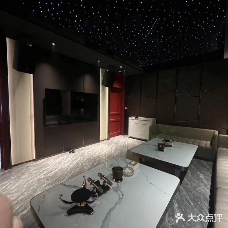 东门隐院，邂逅浪漫空中花园！🏮