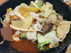 -万记麻辣烫国展总店