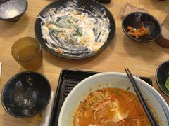 酸辣豚肉辣白菜拉面-雷门拉面·现熬骨汤(凯德来福士店)