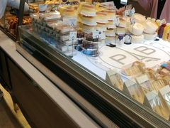 面包甜点陈列柜-巴黎贝甜(大宁国际商业广场店)
