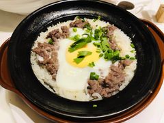 窝蛋牛肉煲仔饭-香港茶餐厅文化体验馆(茶山镇店)
